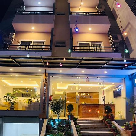 Hotel New Era Катманду Экстерьер фото